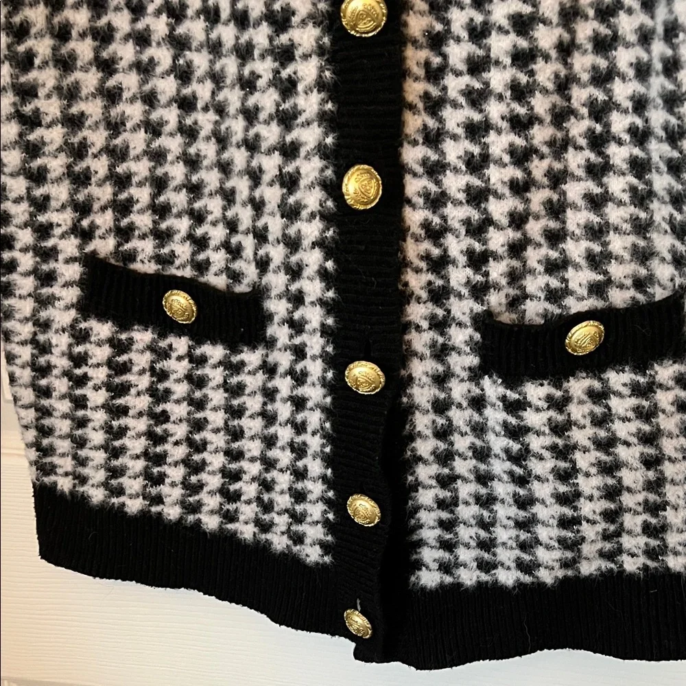 Tahari Black and White Houndstooth Cardigan - Picture 4 of 6